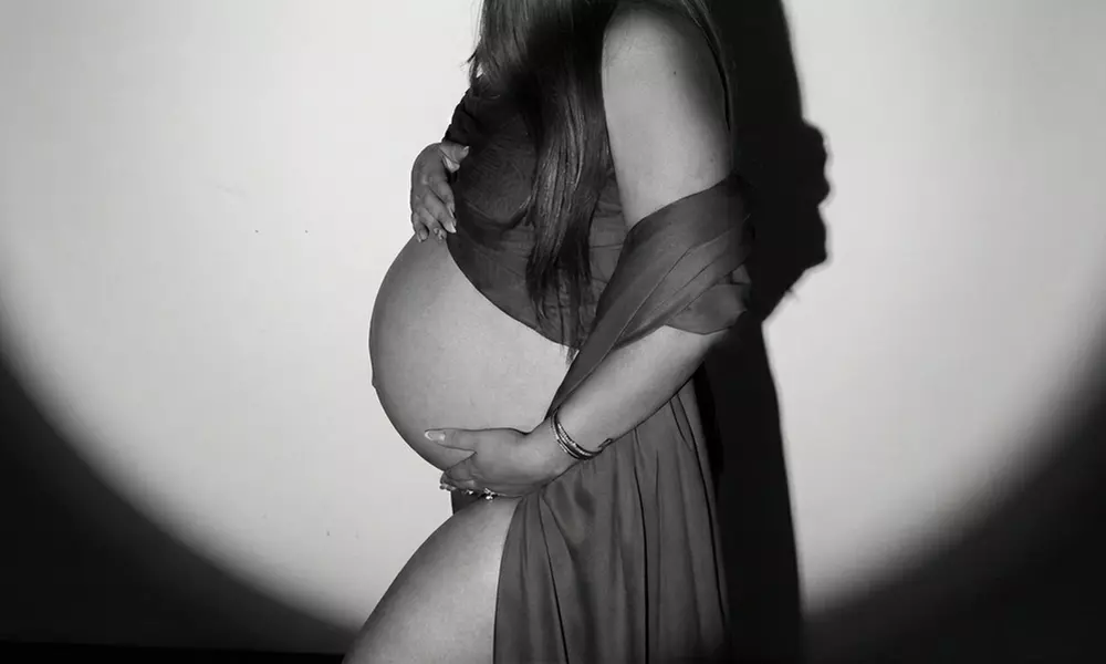 Capture the Essence of Motherhood with Maternity Photoshoot Sessions