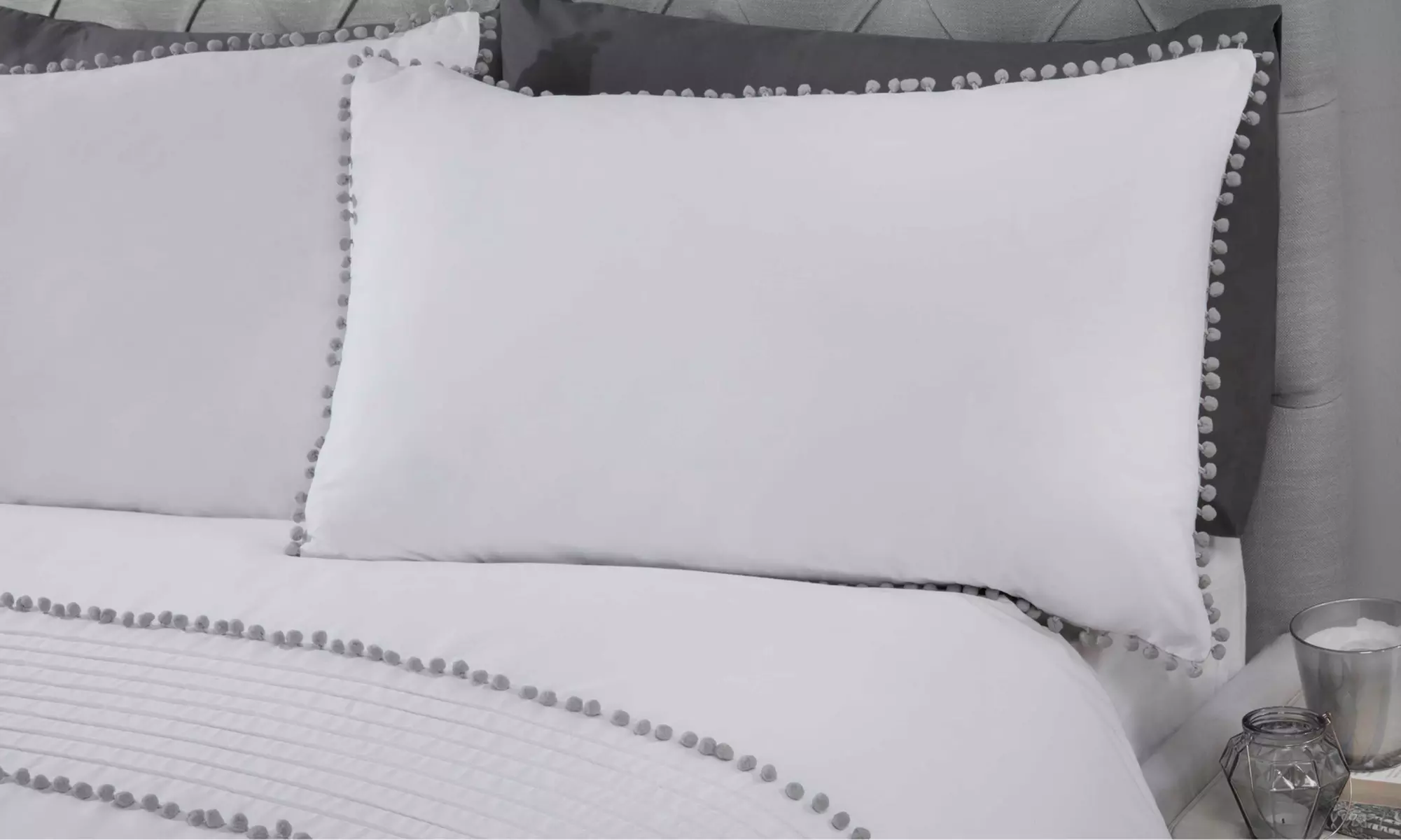 Pom Pom Duvet Set