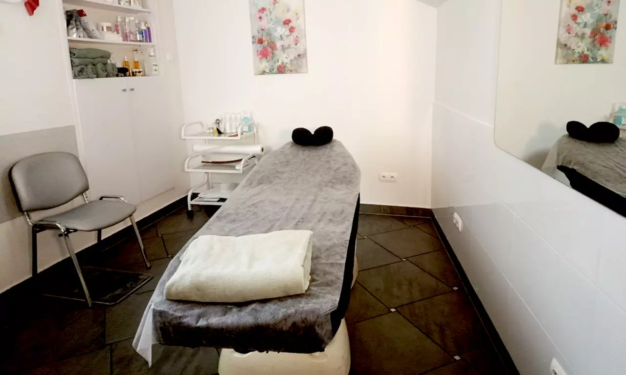 Regeneracja i odprężenie: masaż karku, leczniczy, klasyczny i więcej