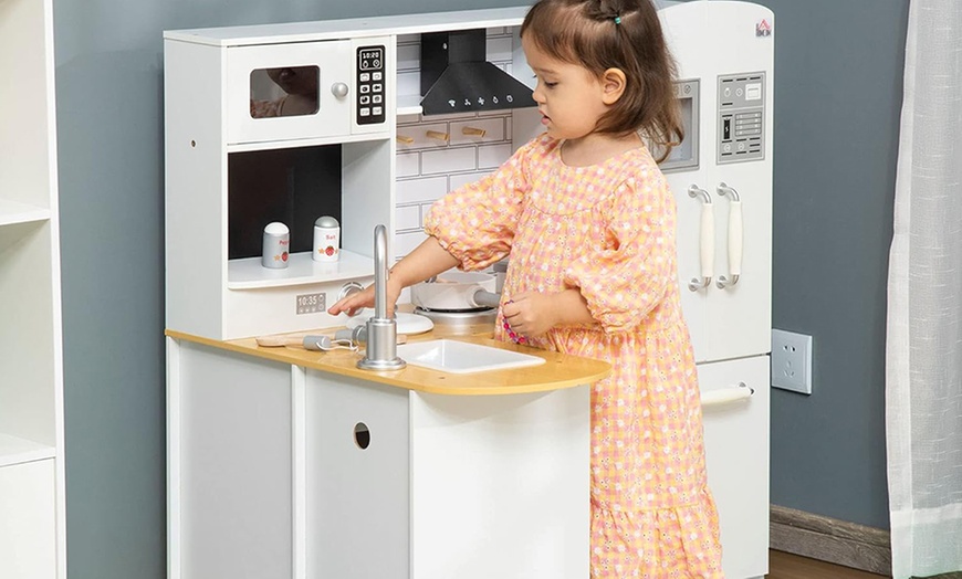 Image 3: Choice of Kitchen Playset with Sound and Light Effects