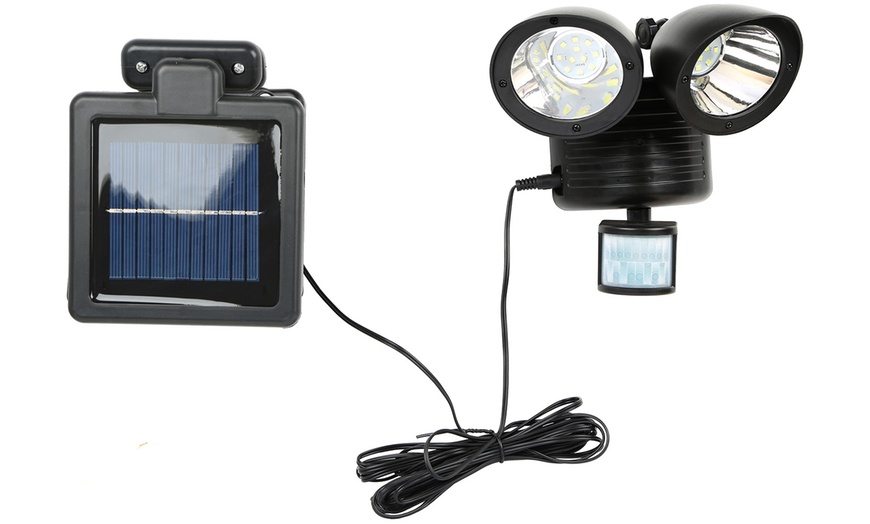 Image 4: Solar-Powered Twin Head LED Light