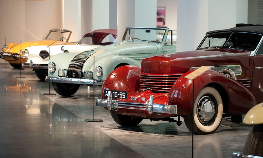 Image 9: Entradas para el Museo Automovilístico de Málaga