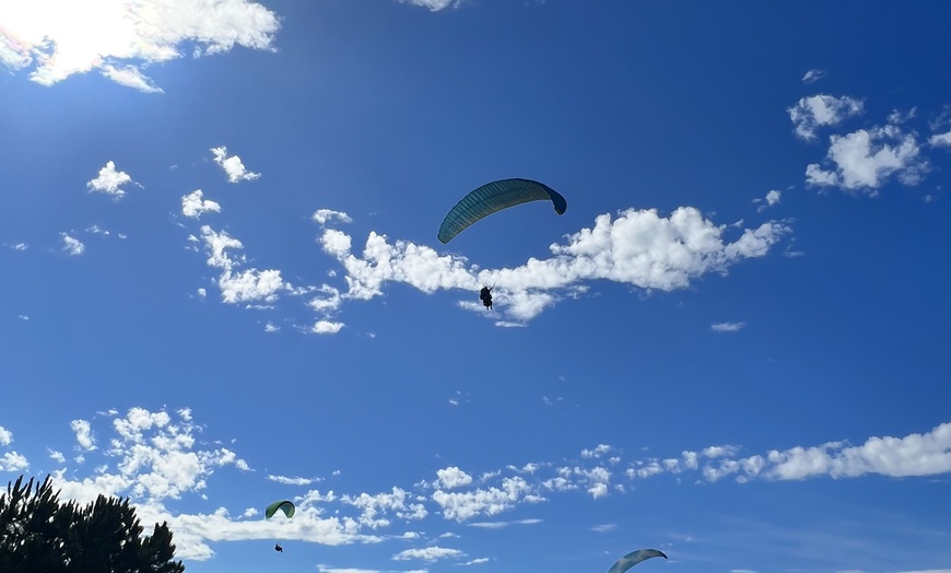 Image 4: Vuelo biplaza en parapente en Zarautz-Orio con Parapente Factory