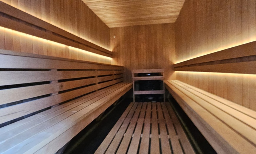 Image 7: Rejuvenate with a Sauna and Ice Bath in 60 Minutes