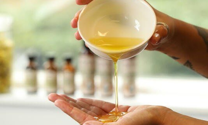 Image 4: Relax Your Way: 30 or 60 Minutes of Choice of Your Massage Adventure!