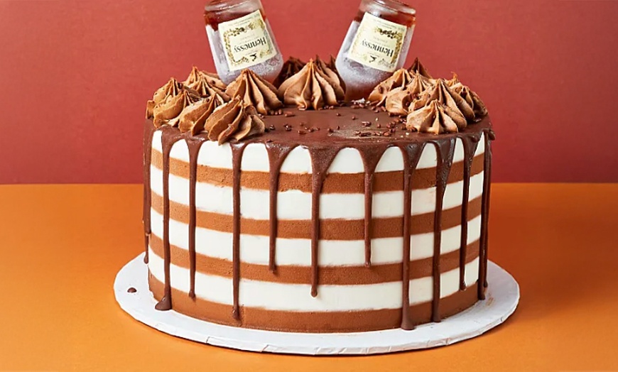 Image 7: Mixology Classes, Tipsy Scoop Credits & Kids Sundae-Making Sessions