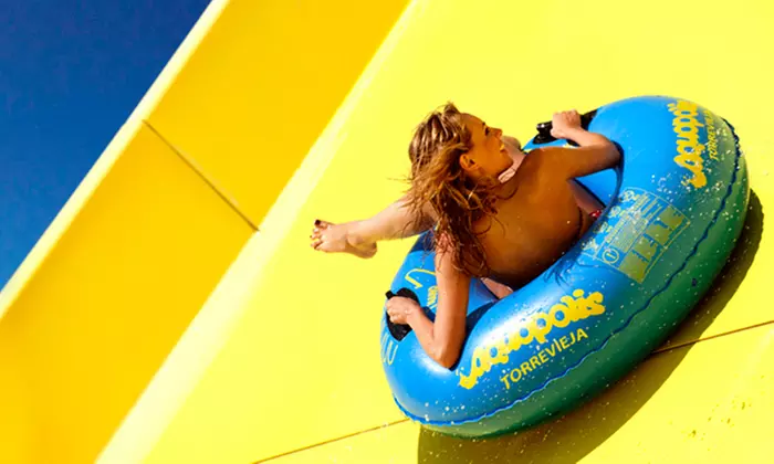 Aquópolis Torrevieja: entrada de 1 día para infantil o adulto