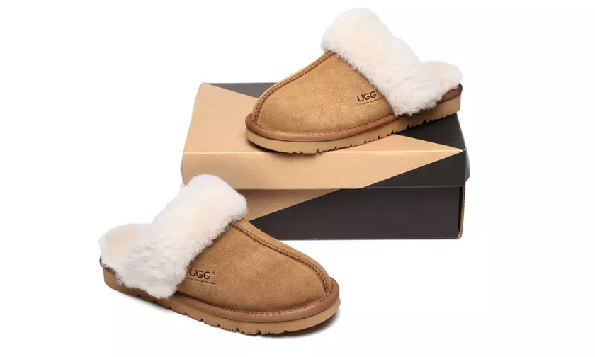 UGG Unisex Muffin Scuff Slippers
