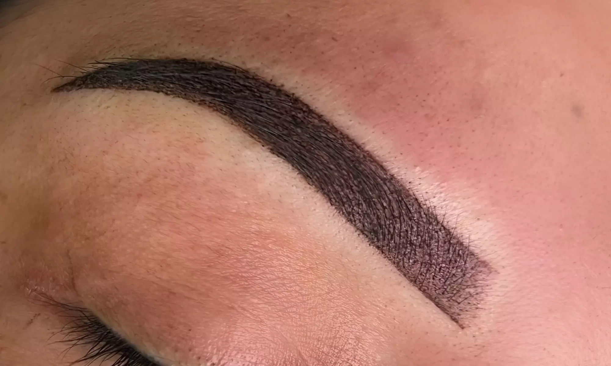 Get Ombre Eyebrows and Lip Blush for a Flawless Look