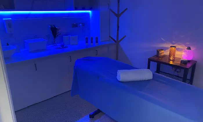 Choice of 30-minute Facial or 60-minute Pamper Package