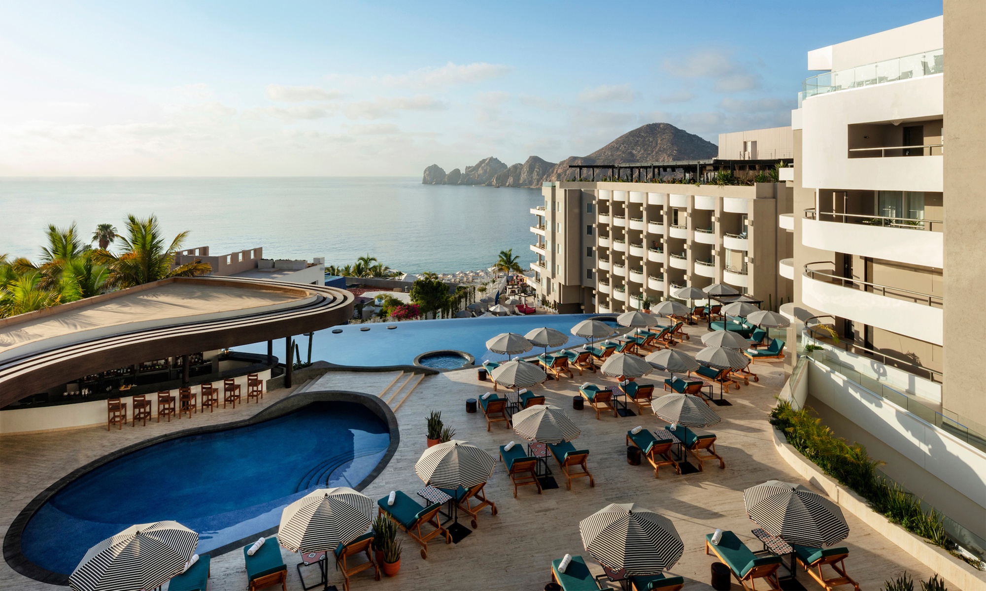 Member Pricing: 4-Star Beachfront Resort