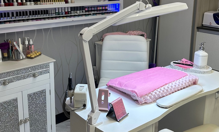 Image 8: Relax with a Lash Extensions, Hard gel/Full set, and Pedicure 