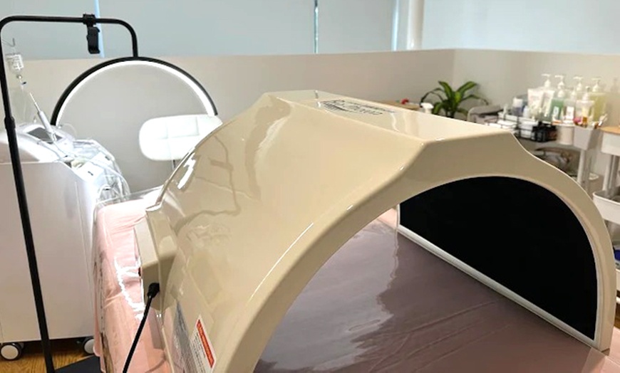 Image 2: 60-Minutes Biophoton Multi-Dome, Glow or Age Renewal Program