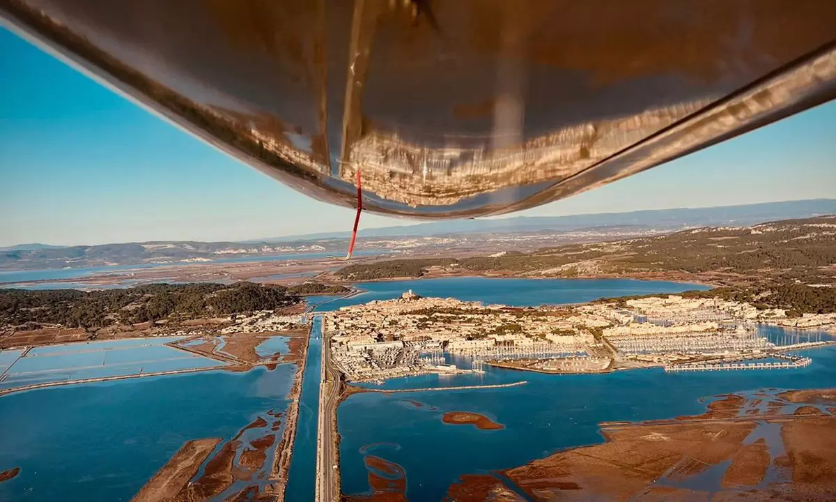 Baptême de l'air à bord d'un avion biplace