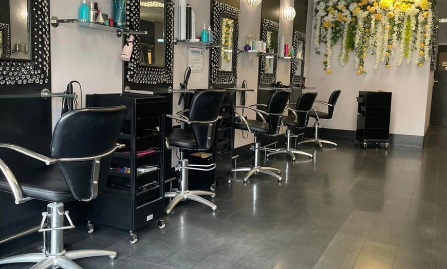 Image 4: Wash, Cut and Blow-Dry