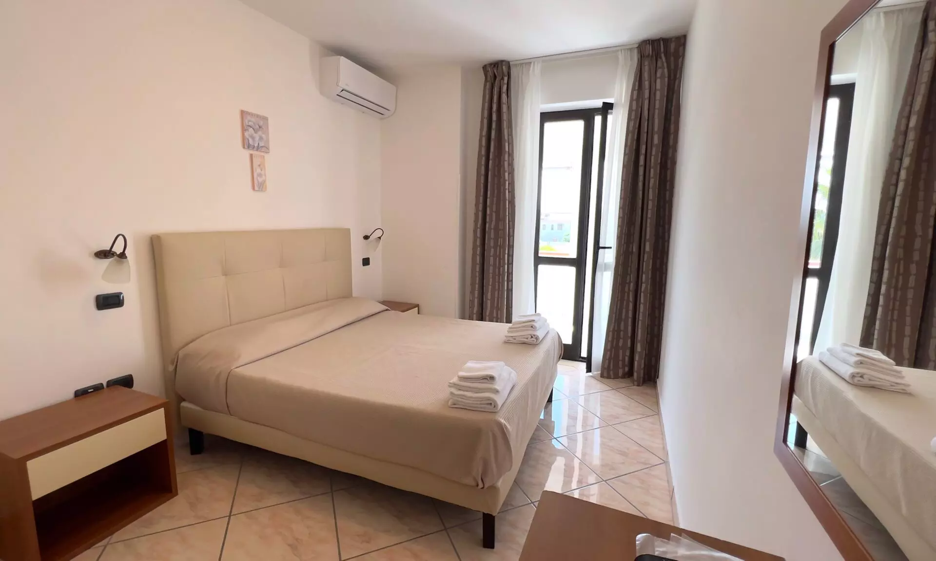 Capaccio Paestum: 7 notti con pensione completa e servizio spiaggia