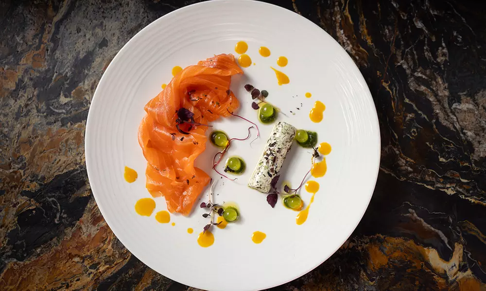 Déjeuner ou dîner croisière avec Bateaux Mouches