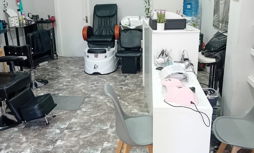 Image 4: Masaje de 30, 45 o 60 minutos a elegir entre relajante o de drenaje