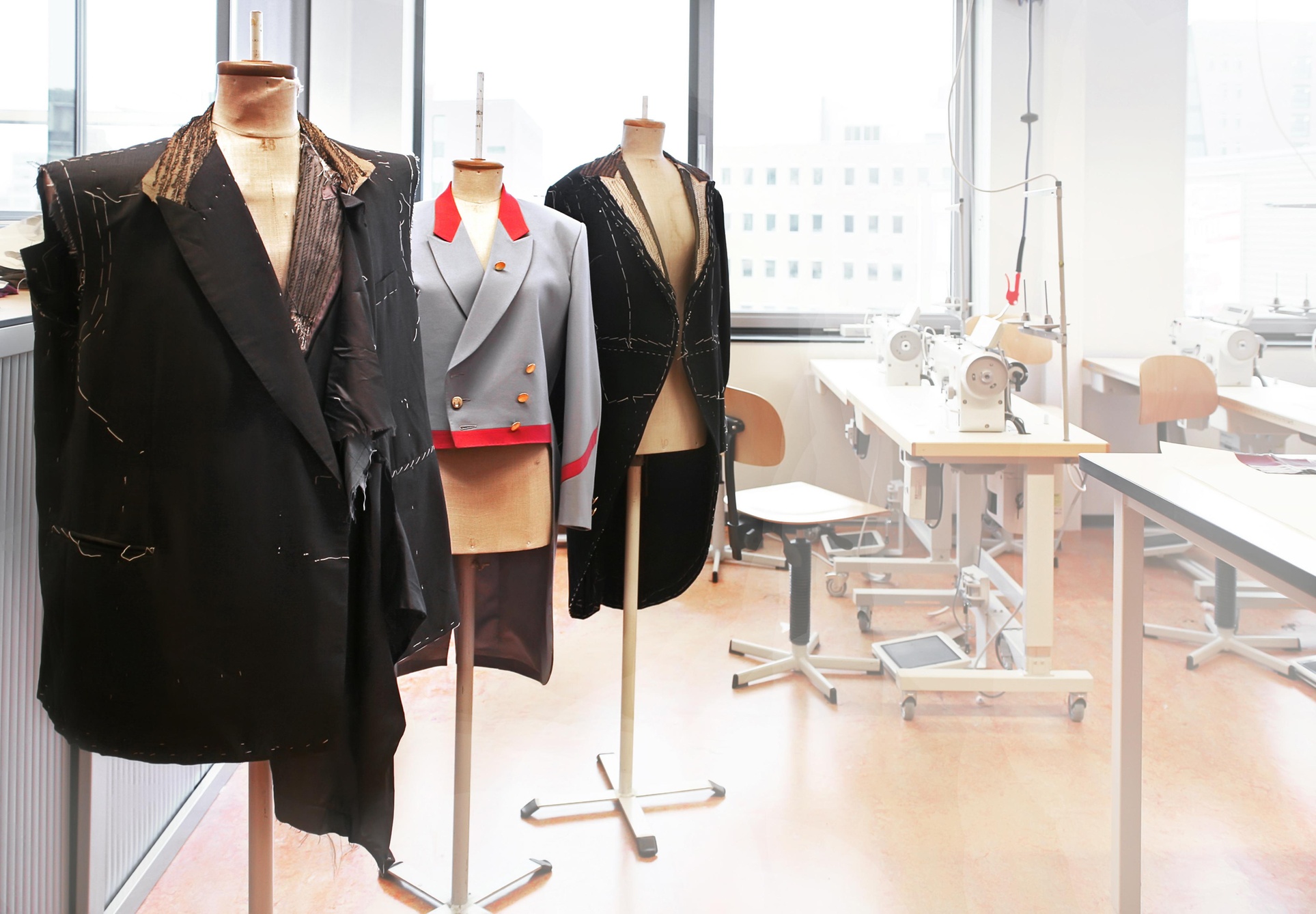 Custom clothing services with styling and personal shopping