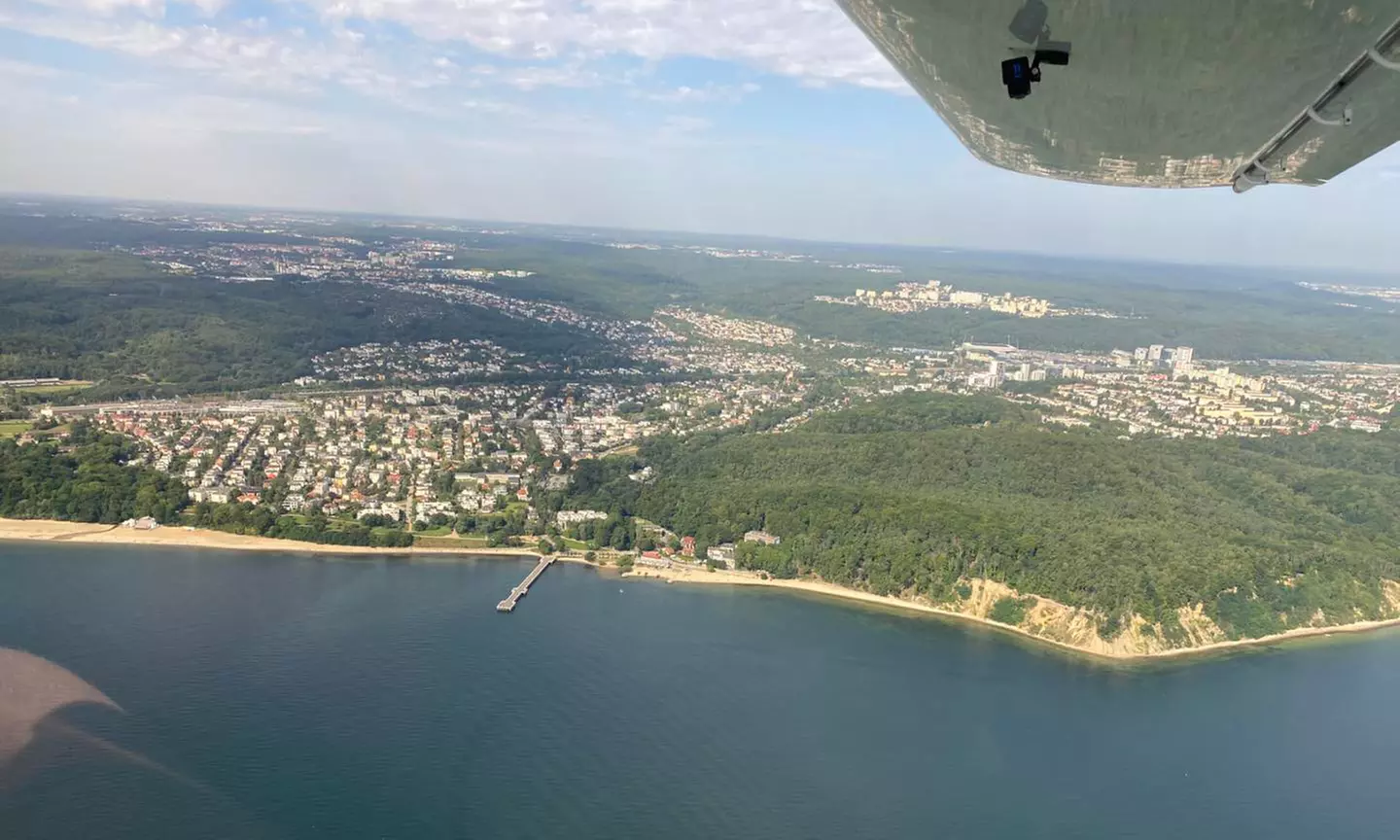 Lot samolotem ultralekkim z możliwością samodzielnego pilotowania