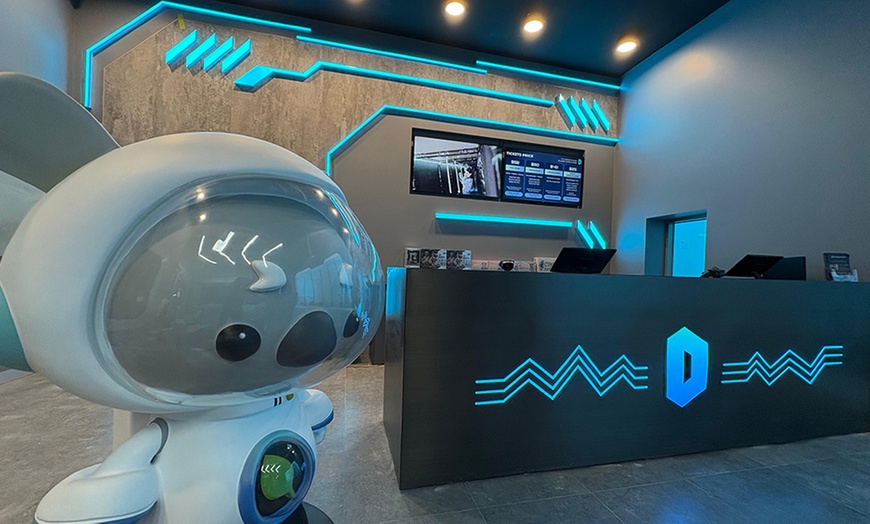 Image 7: Experience Virtual Reality Games with Dreamskape Immersive Pass