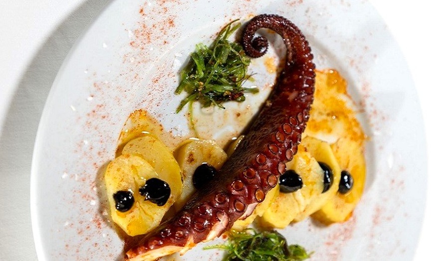 Image 4: Paella para 2 o 4 personas con entrante, postre y bebida