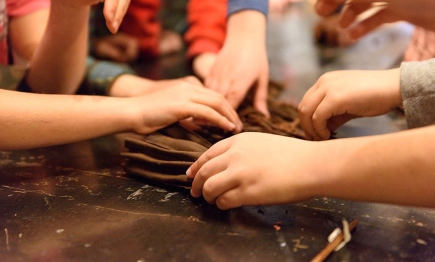 Image 2: Taller creativo de chocolate de 90 minutos para niños y familias