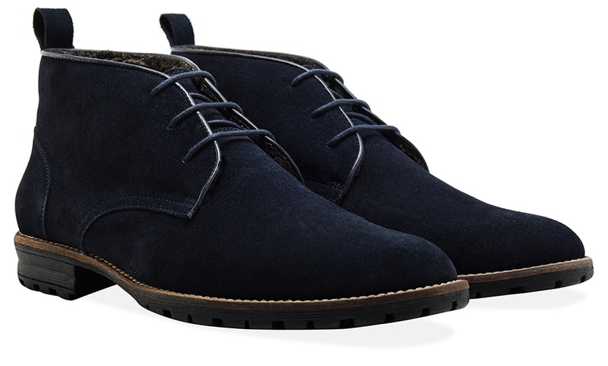 Image 11: Chaussures homme en daim