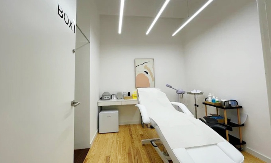 Image 3: Tratamiento reafirmante inyectado efecto lifting opción a mesoterapia