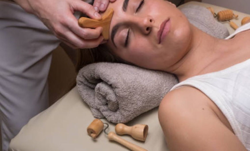 Image 9: 2, 4 o 6 sesiones de 30 minutos de maderoterapia y radiofrecuencia  