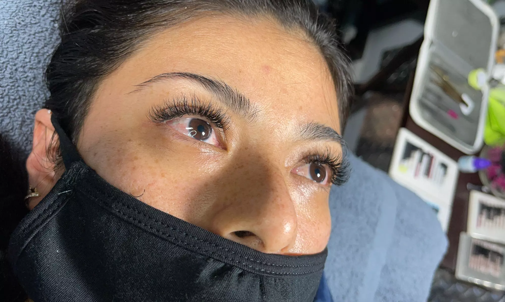 Get Classic or Hybrid Eyelash Extensions for a Glamorous Look