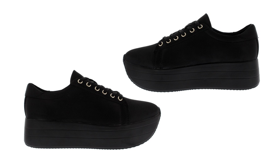 Image 3: Women's High-Platform Trainers