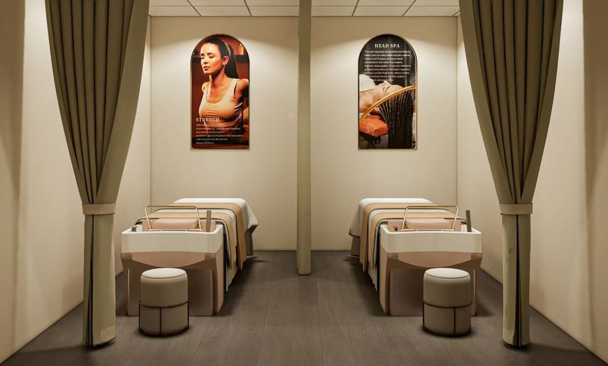 Image 3: Enjoy a Couple's 70-Minute Herbal Head Spa Adventure