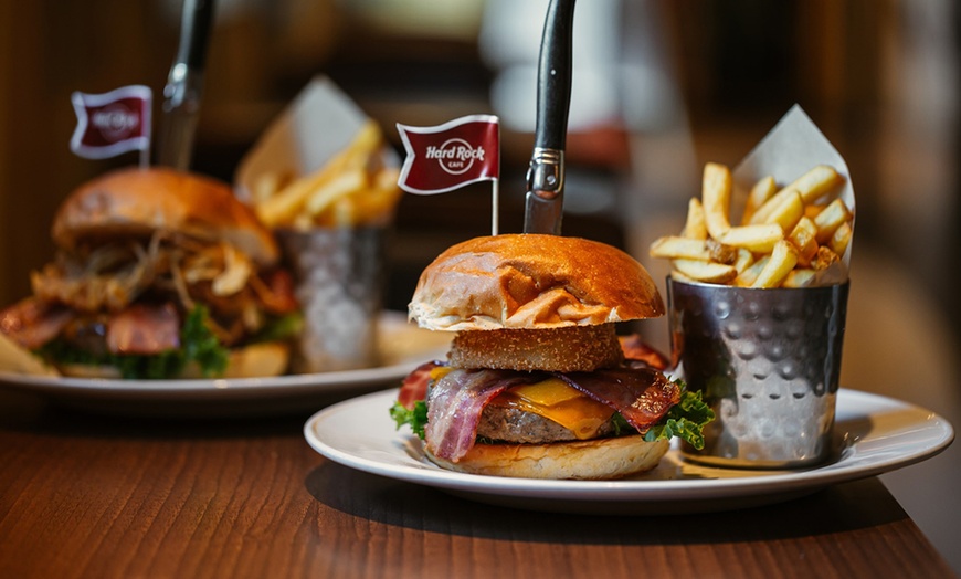 Image 11: Menú Hard Rock Café clásico o premium para 2 o 4 personas con bebida