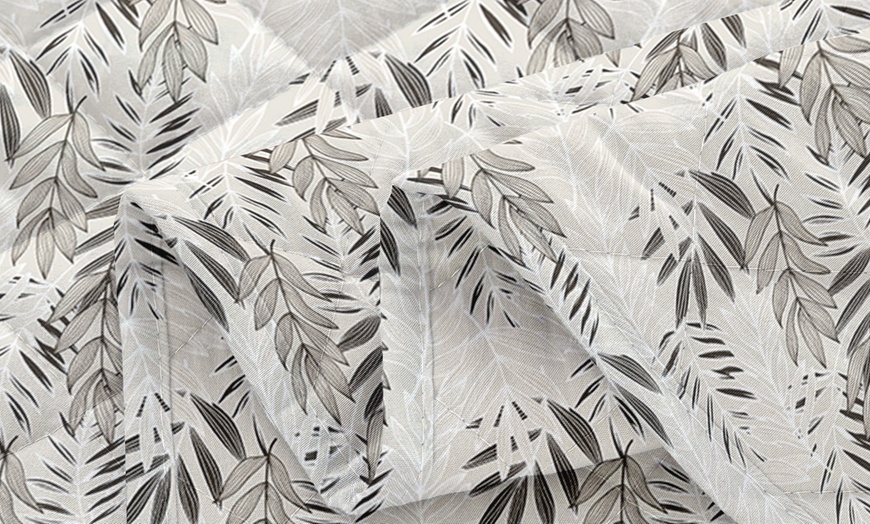 Image 10: Tweezijdig bedrukte deken