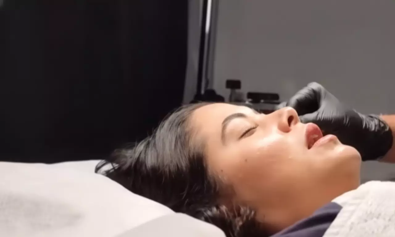 Transform with Brow Tint, Lint, Lamination or Hybrid Dye