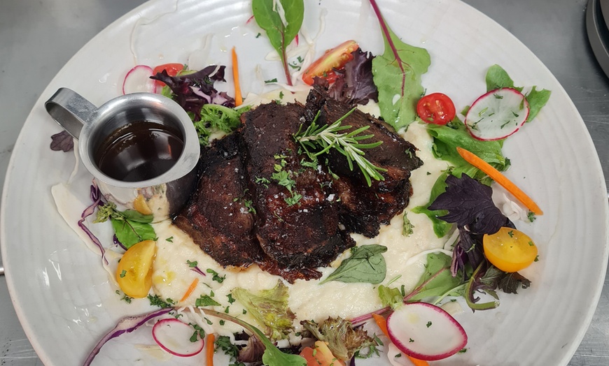 Image 4: Get $50 or $100 to Spend on Food and Drinks