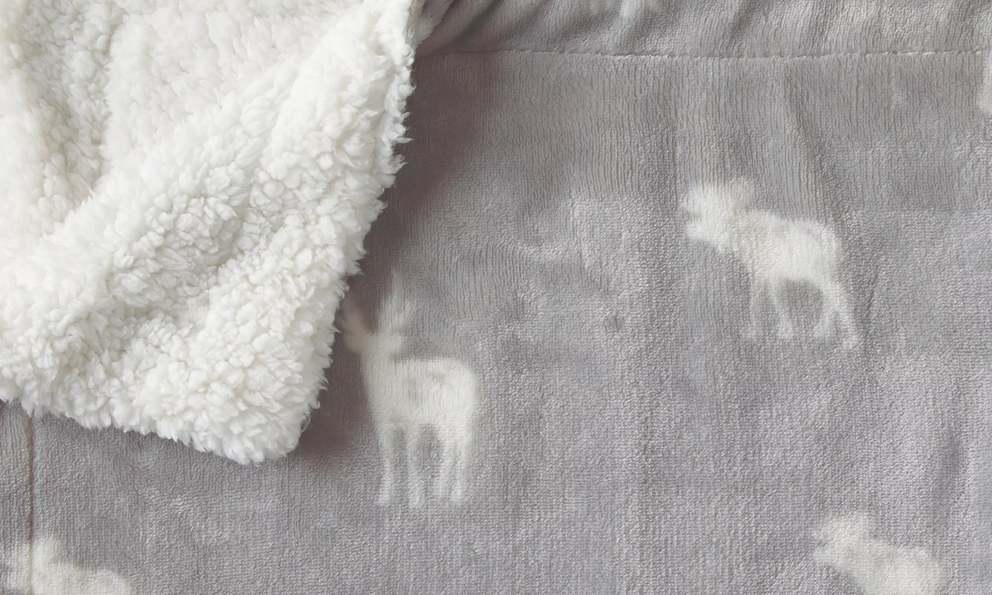 Cozy Plush Velvet & Sherpa Reversible Throw Blanket