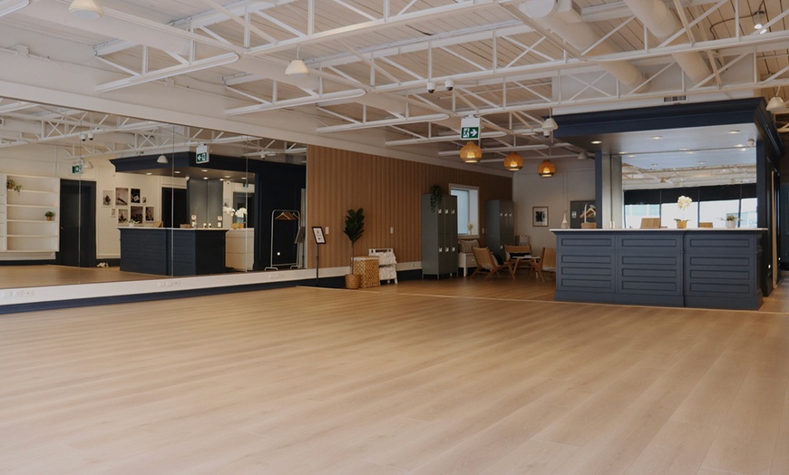 Image 2:  Enjoy A Variety of Dancing Classes For All Levels in Toronto