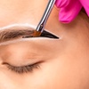 Image 12: Pestañas y cejas definidas con lifting, tinte o laminado