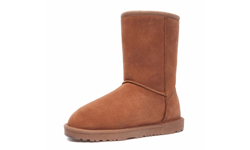 Image 6: Sheepskin and Merino Wool Boots