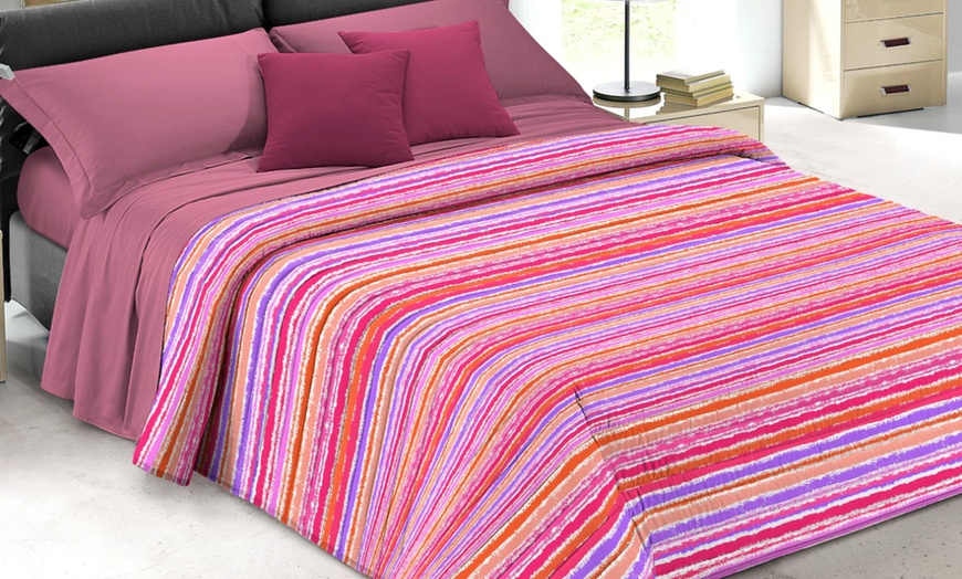 Image 12: Trapuntino estivo in microfibra
