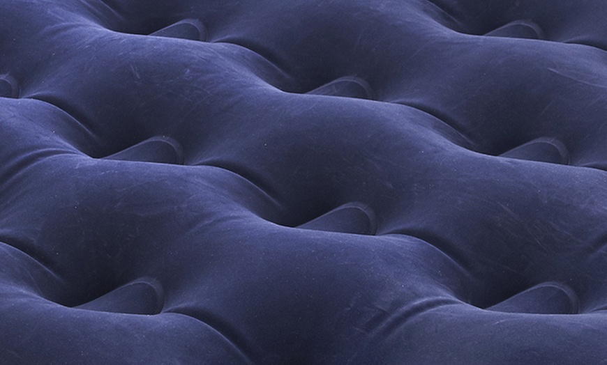 Image 4: Silentnight Inflatable Airbed - Built-In Foot Pump & Raised Pillow