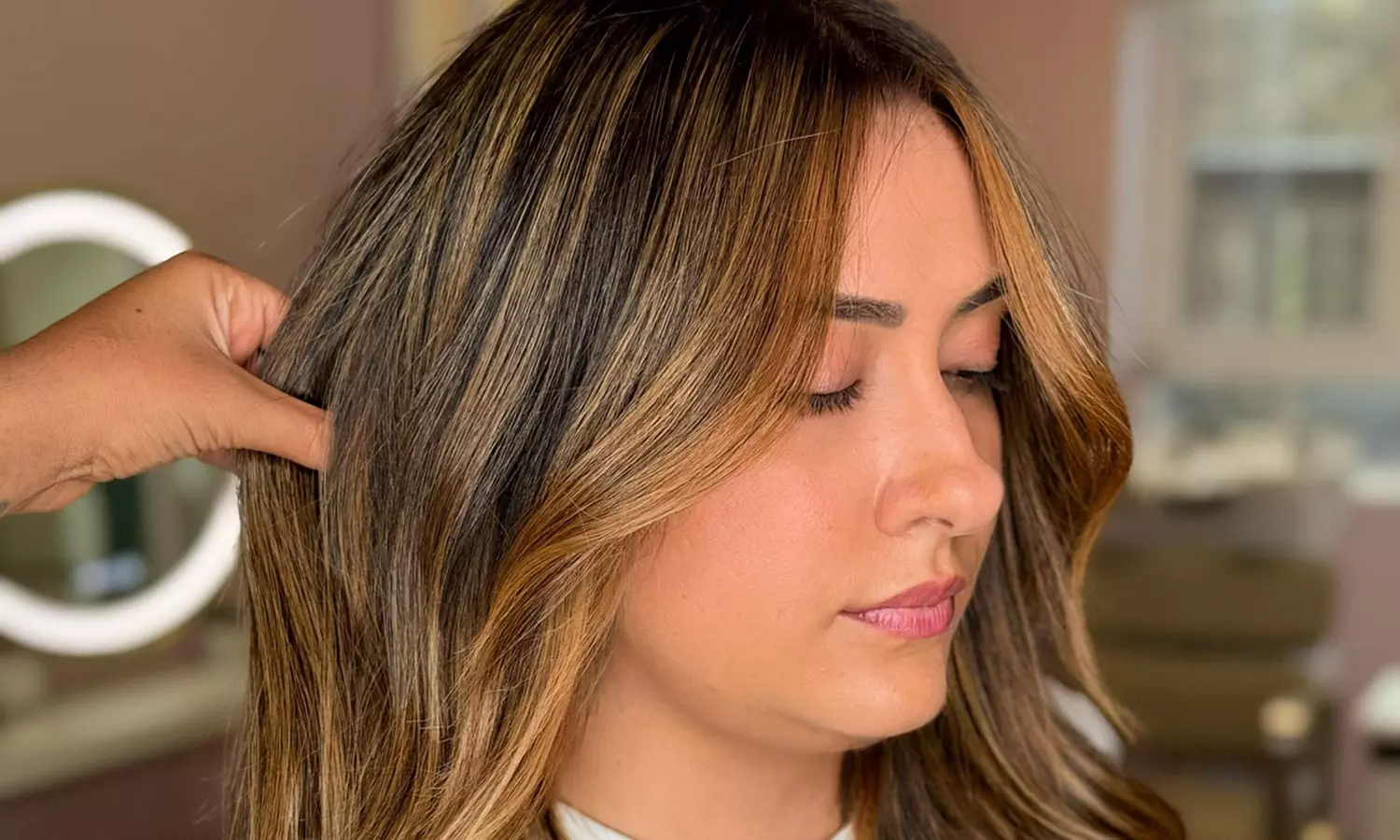 Get a Hair Wash, Conditioning & Blowdry with Cut or Brazilian Keratin