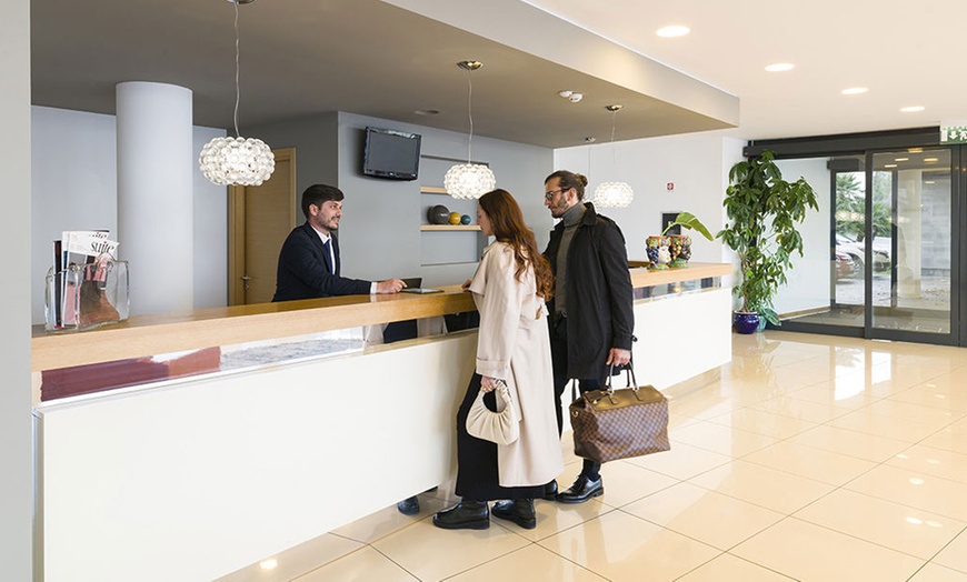 Image 10: Catania 5*: 1 o 2 notti in camera doppia Superior con colazione e Spa