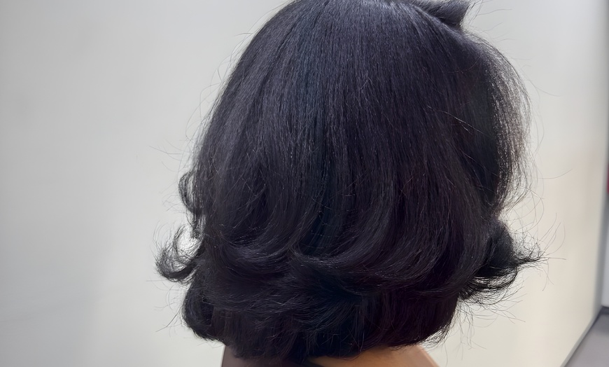 Image 3: Textured Haircuts and Steam Hydration