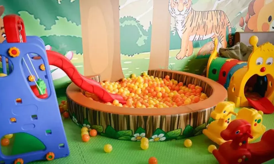 Eintritt für 1-2 Erwachsenen & 1-2 Kinder inkl. Spielcoin & Slush Eis