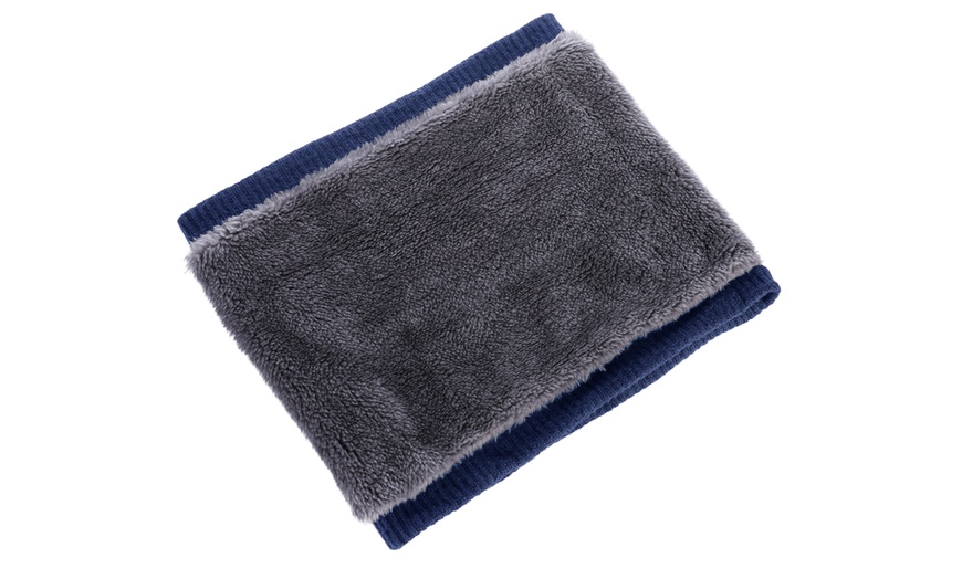 Image 10: Bufanda tipo braga con tejido suave y acanalado e interior afelpado