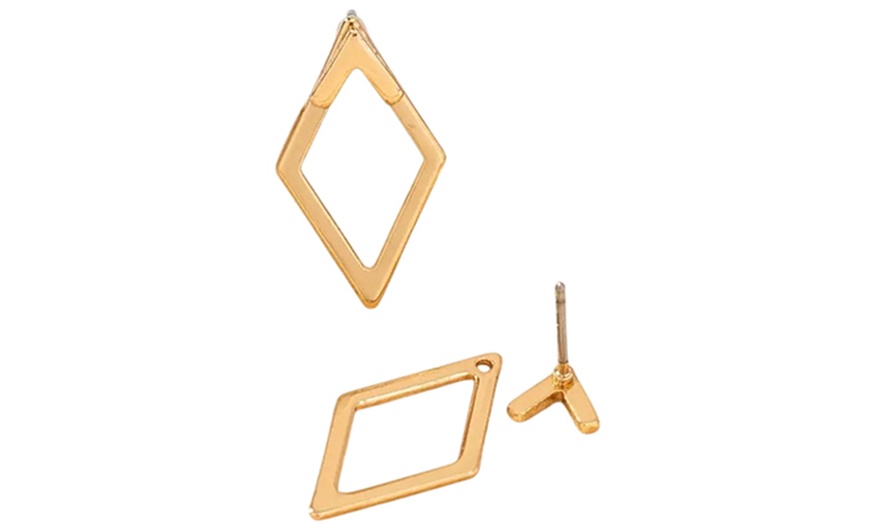 Image 5: Geo Earrings and V Necklace Set