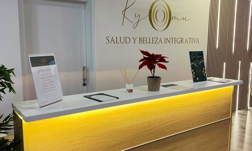 Image 9: Circuito termal para 1 o 2 personas con bañera o ducha vichy a elegir 